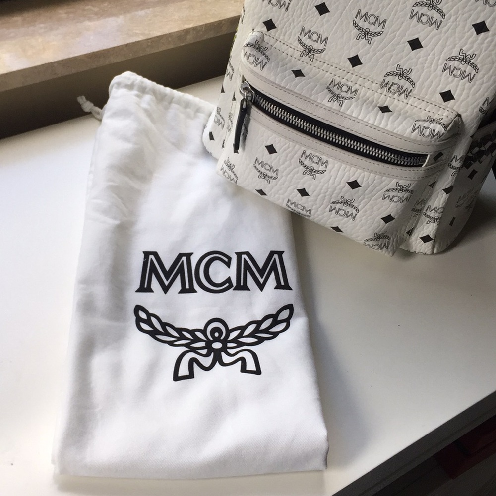 Classic white MCM backpack 🎒 - Picture 10 of 11